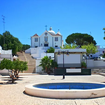 Casa Leao Preto, Golf Vila