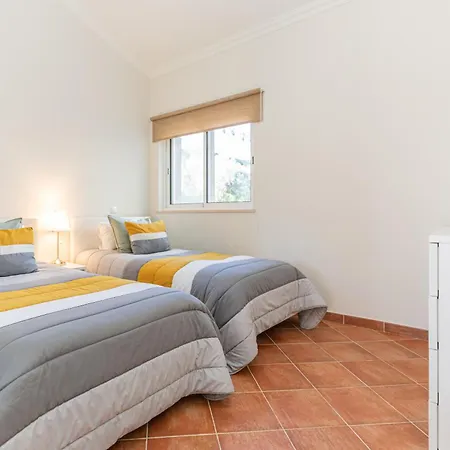 Casa Leao Preto, Golf Villa